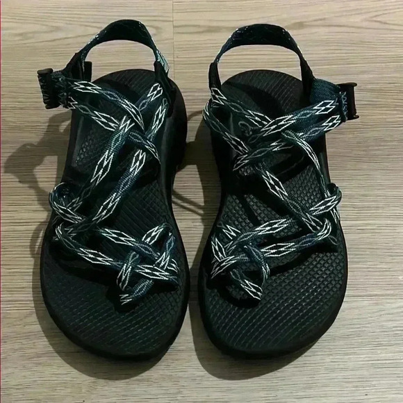 Chaco Black and White Sandals - Picture 1 of 4